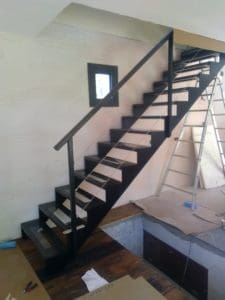 Escalier métal bois et verre droit